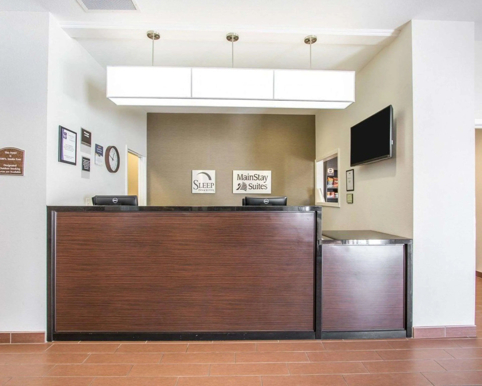 MainStay Suites Meridian - Bonita Lakes