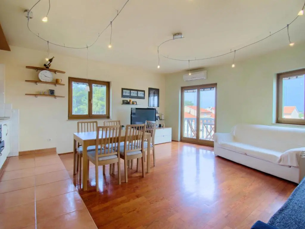 Apartment Lux