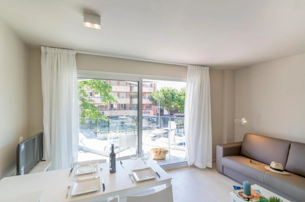 Daro Apartments