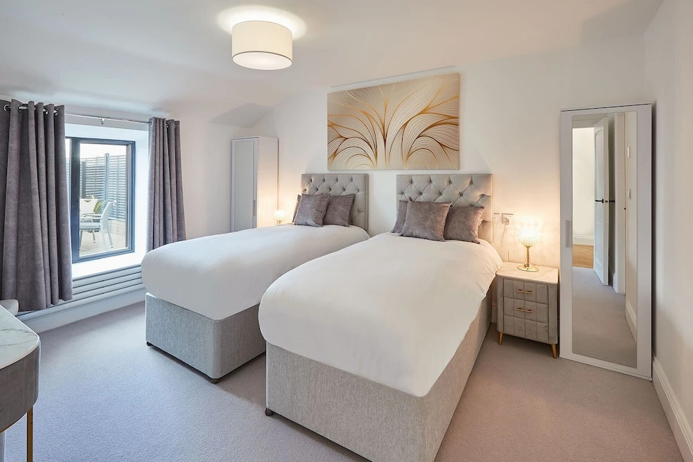 Host Stay Oxford House
