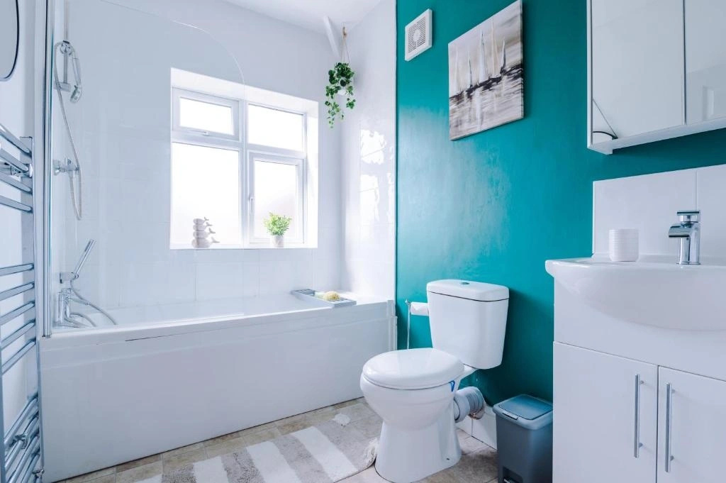 ✪ LEISURE/BUSINESS ✪ 3 Bed House /W Parking ✪ WiFi