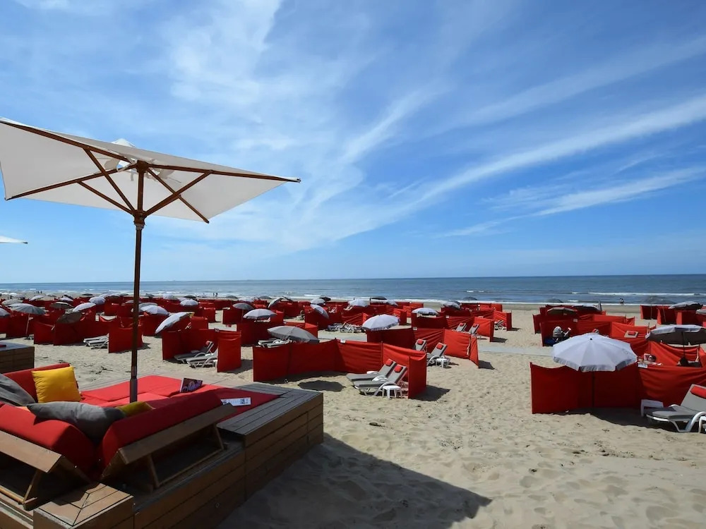 Quaint Apartment in Noordwijk near Beach