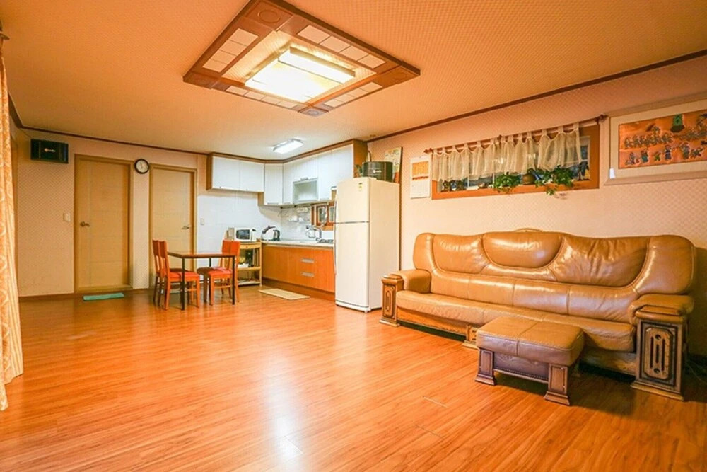 Chungju Hosuwiui Haru Pension