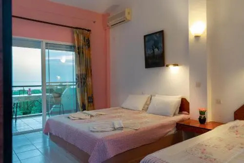 Aparthotel 3 stars Neos Marmaras