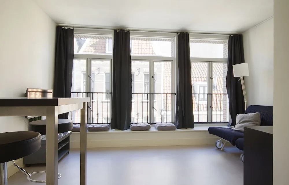 Bright & Great Apartment In Jordaan Area
