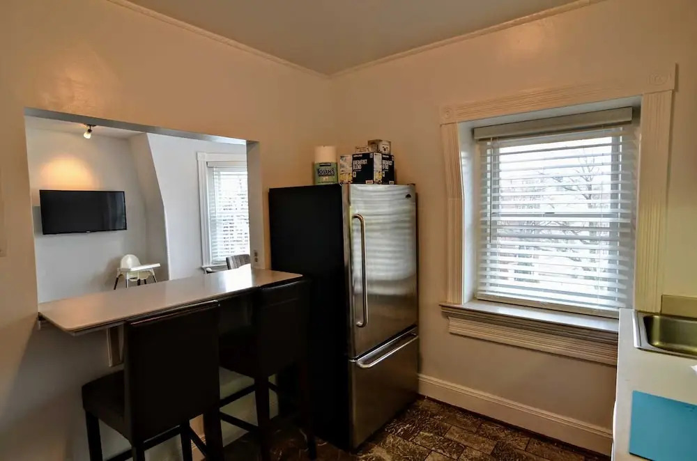 2123 R ST NW #3 - 1 Br Apts