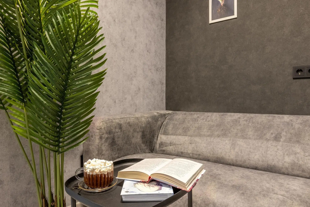 HomeHotel на съезде Окский 1
