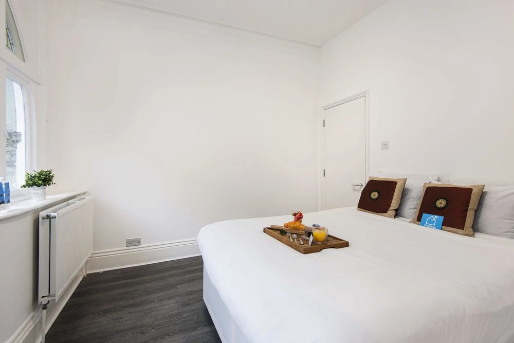 Modern Cheshire Court Nest - NBS
