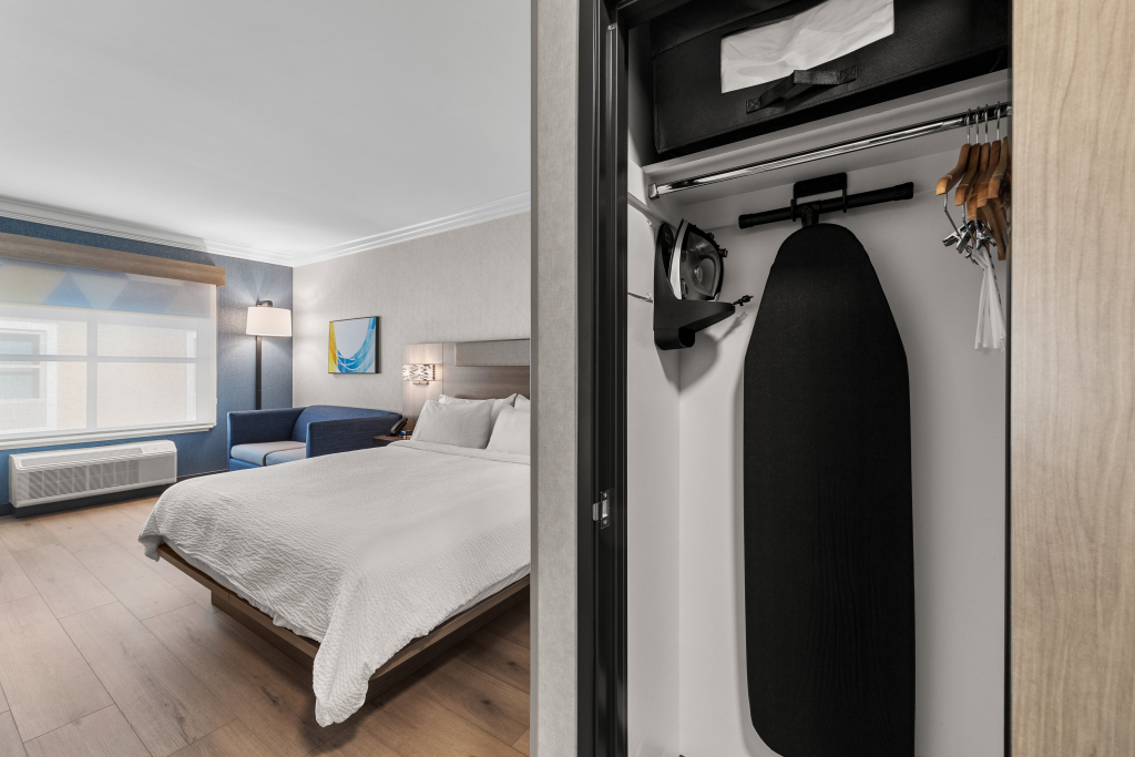 Holiday Inn Express Hotel & Suites Santa Cruz by IHG