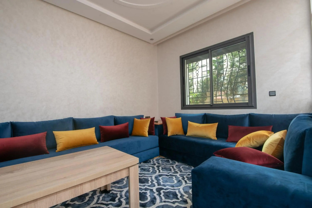 Adam's Apartments Private entry 6 min to Agadir Beach & Downtown ,Work Remotely Wi-Fi Fiber Optic 100MB, Free Parking Same Rules as Hotels