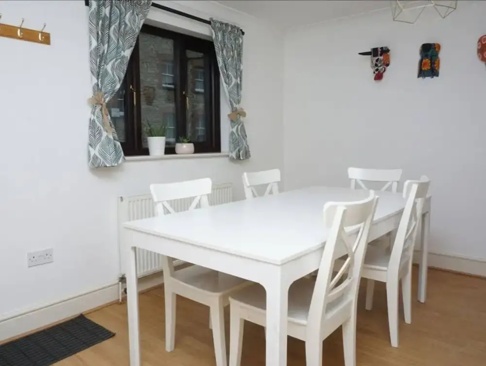 Lovely 2BR Home in Historic Old Headington nr. JR