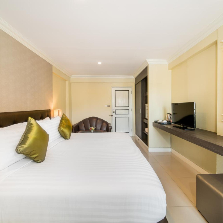 Niran Grand Hotel