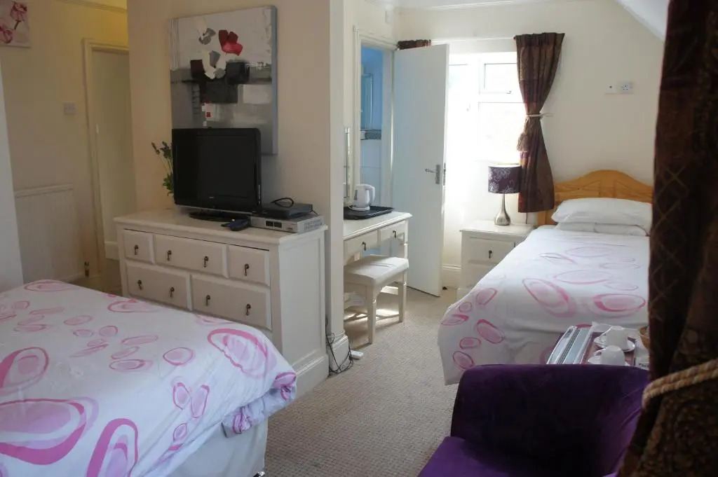 Athena Guest House