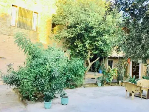 saffron guest house & hostel