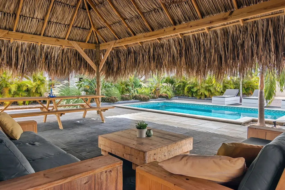 Willemstad - Mini Resort - 2 Beds - Pool - Garden