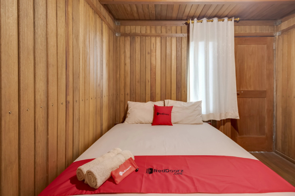 RedDoorz at Omah Kayu Homestay Yogyakarta