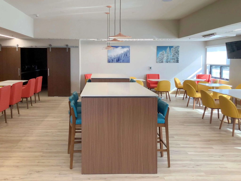 Comfort Suites Colorado Springs East - Medical Center Area