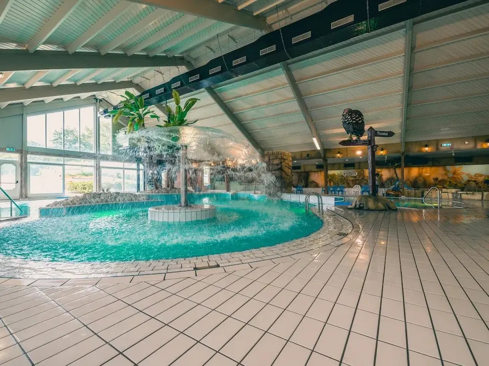 Modern Chalet Only 2 km of the Efteling