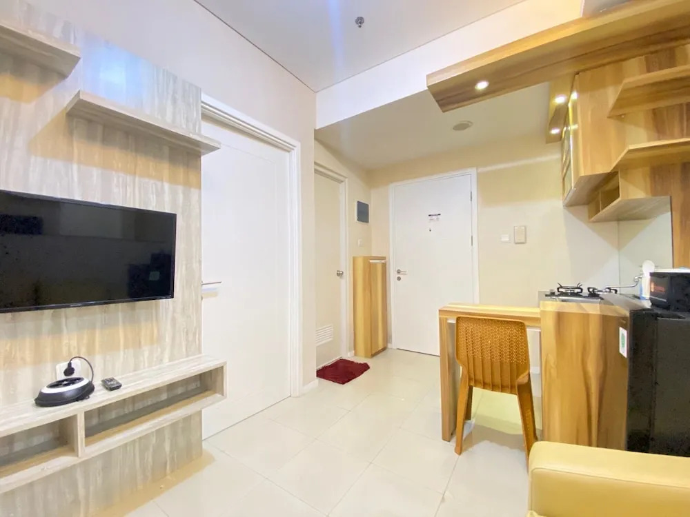 Cozy Mozy 2BR Apartment - Parahyangan Residence