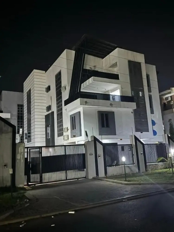 Nes Luxury Apartment