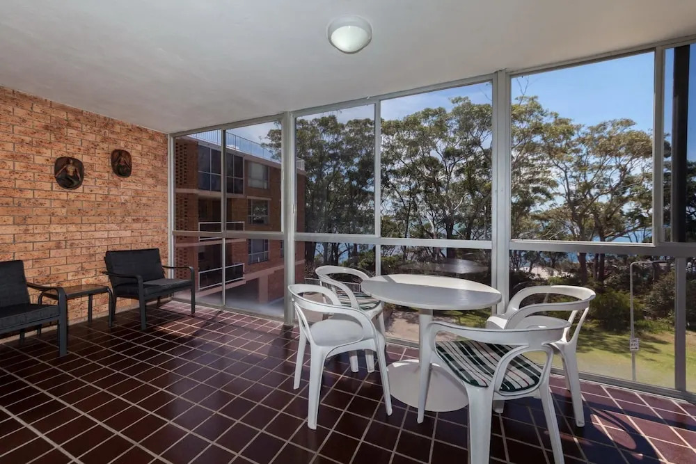 Westpoint, Unit 10/2 Thurlow Avenue
