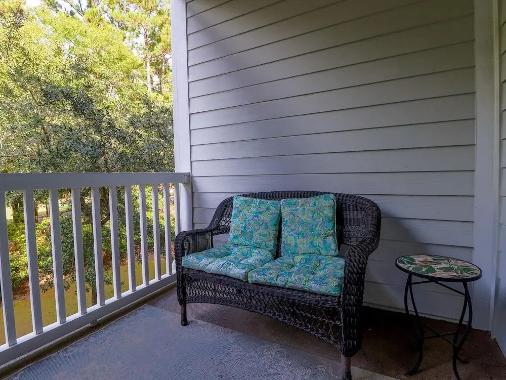 Arbor Trace #524 2 Bedroom Condo by RedAwning
