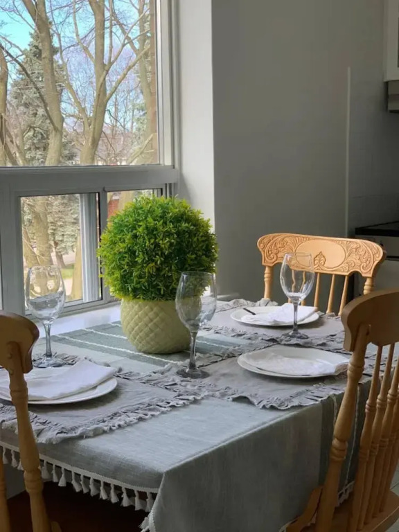 Elegant Brand New Apartment in Central Burlington