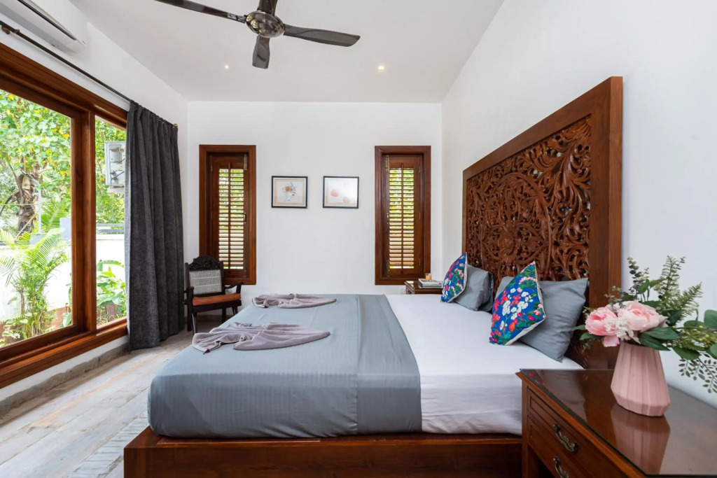 10BHK Super Luxury Villa with Private Pool