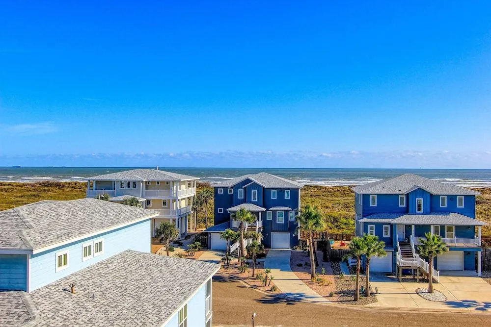 Looney Dunes 50 by RedAwning