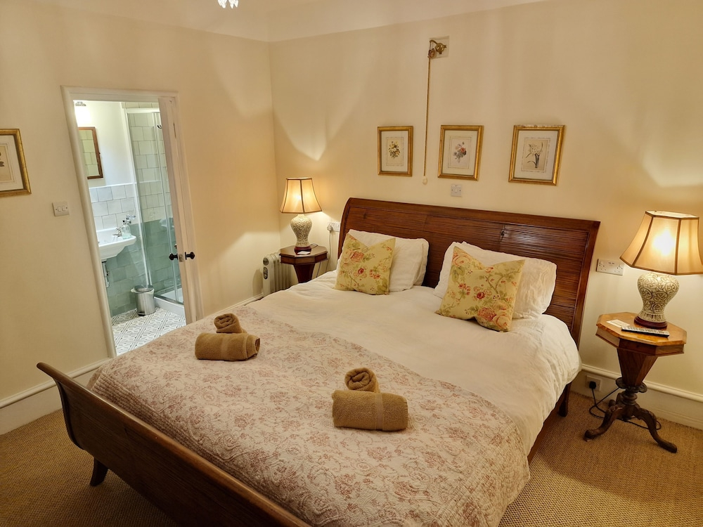 Cambus O May Traditional Highland Hotel