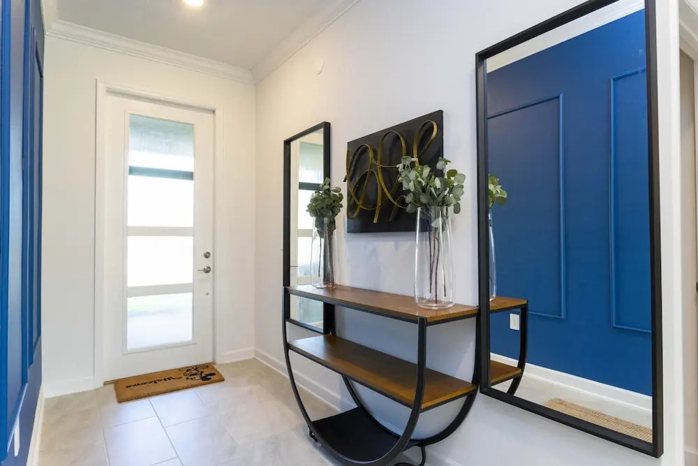 Super Luxury Modern Home Prime Location