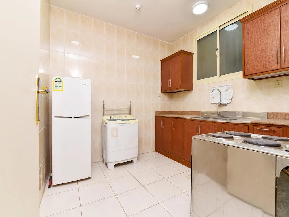 OYO 219 Dewan Al Mokhtar Furnished Apt