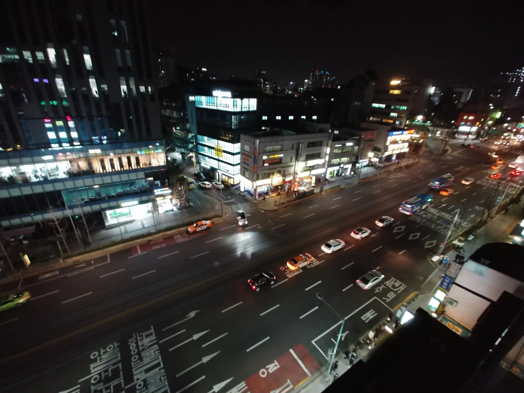Roadhouse Shinchon - Hostel