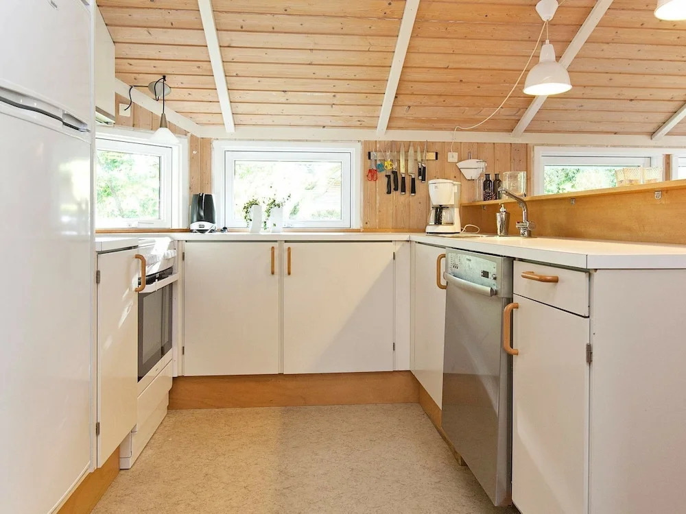 Gorgeous Home In Væggerløse With Sauna