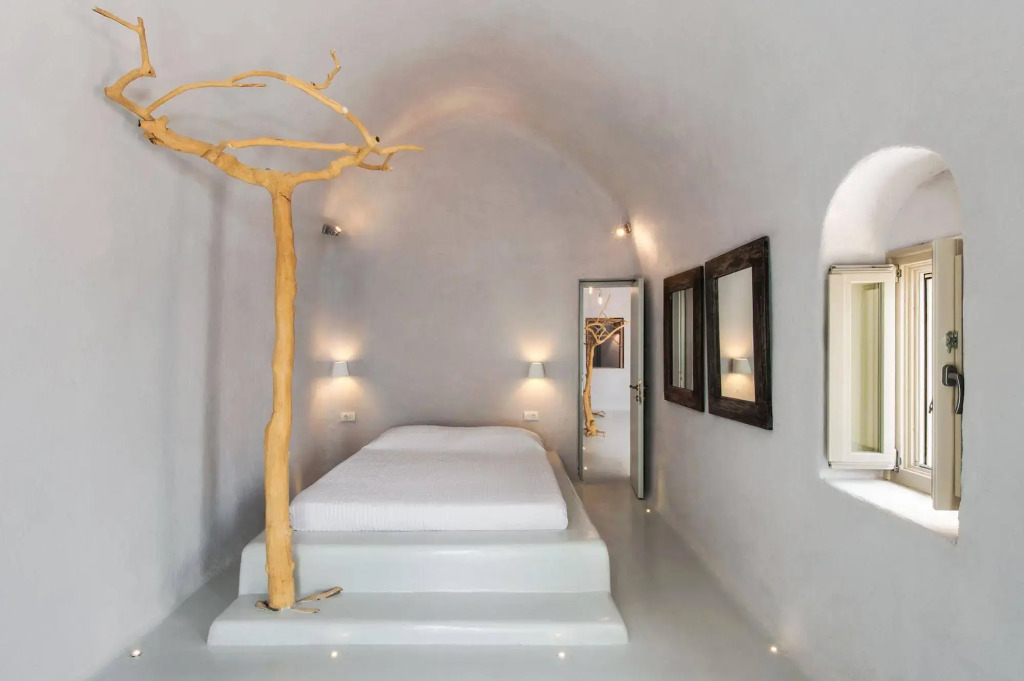 Ammos Oia Mansion