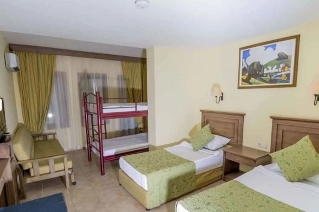 Club Tropical Beach Hotel - All Inclusive