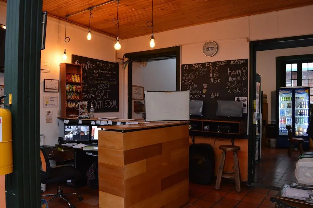 Hostal Sue Candelaria - Hostel