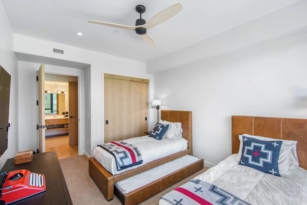 Electric Pass Lodge by Snowmass Vacation