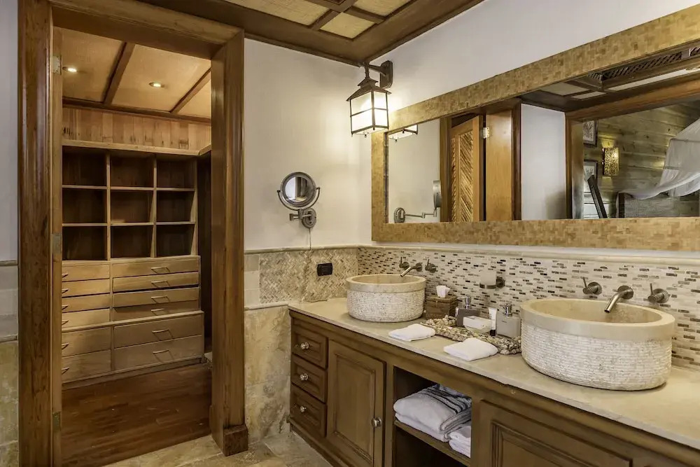 Luxury Villa with Beachfront Eden Roc
