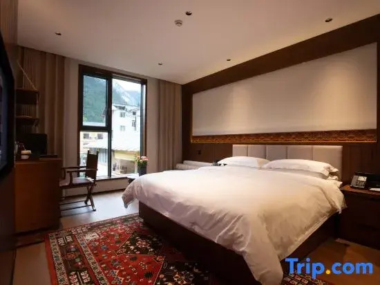 Minshan Yundi Hotel