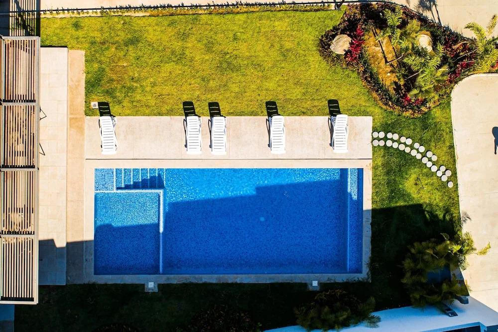 Porto Residencial, Unit 10 Sunny House in Nuevo Vallarta With Pool Access
