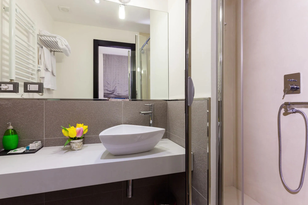 Domus Best Guest House