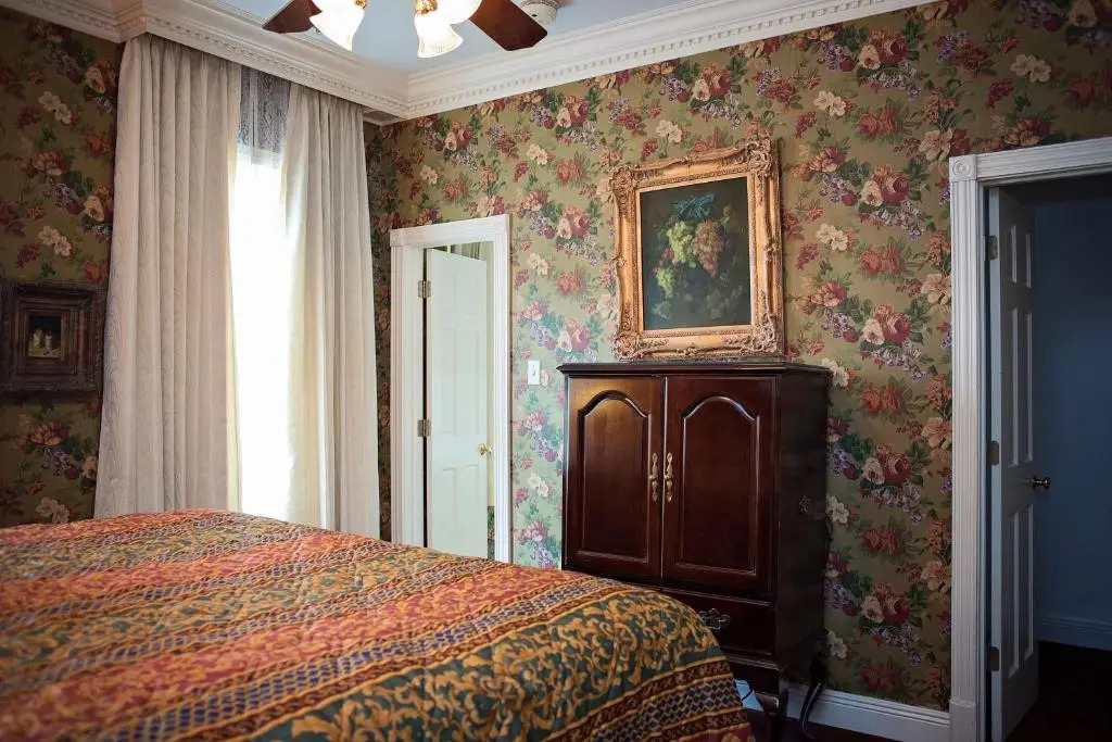 Quarter House Suites