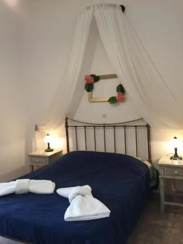 Romanza Rooms