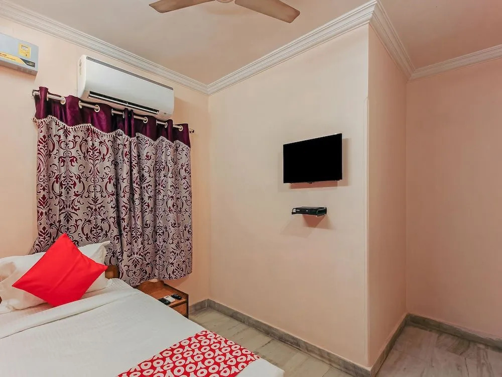 OYO 23191 Flagship Hotel Raj Madan Ameerpet