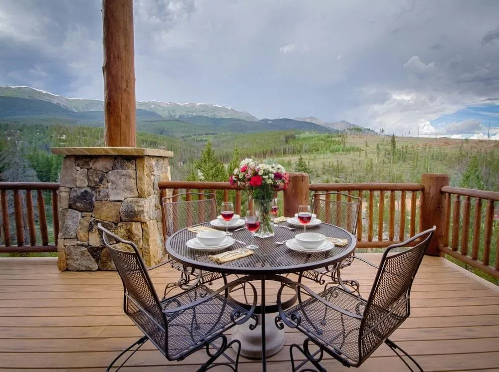 Cloud Peak Vista Peak 7 Private Home with Hot Tub