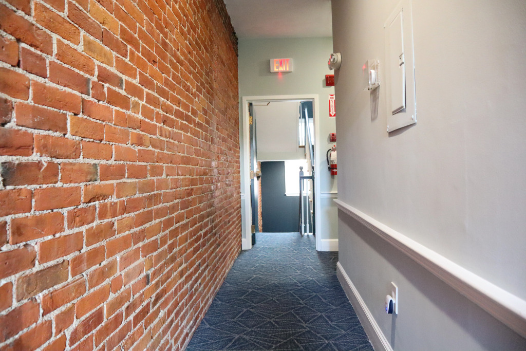 Modern Studio with Great Wifi and Amenities!