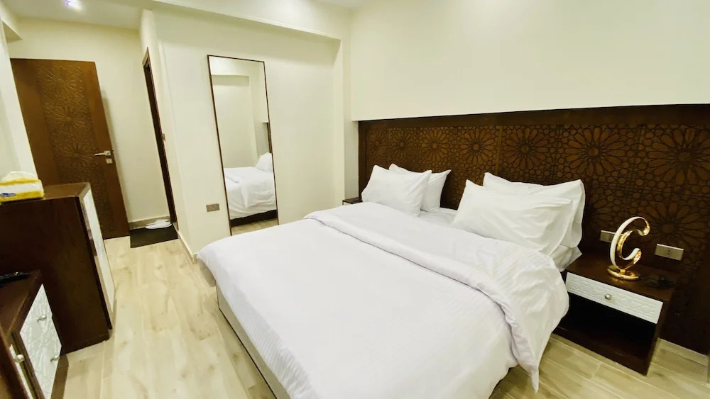 Sphinx middle east stay & tours