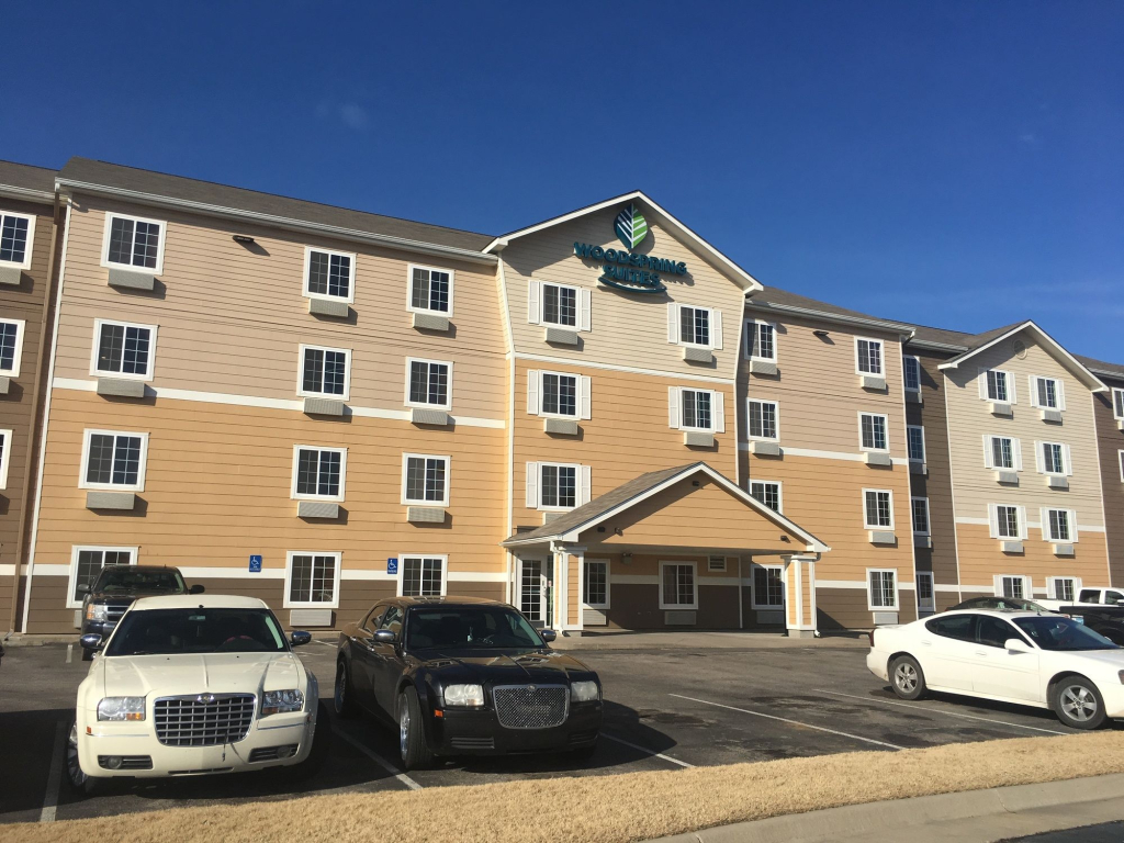Extended Stay America Select Suites - Wichita - Airport