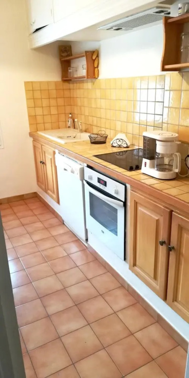 Apartment With 2 Bedrooms in Arles, With Wifi - 30 km From the Beach